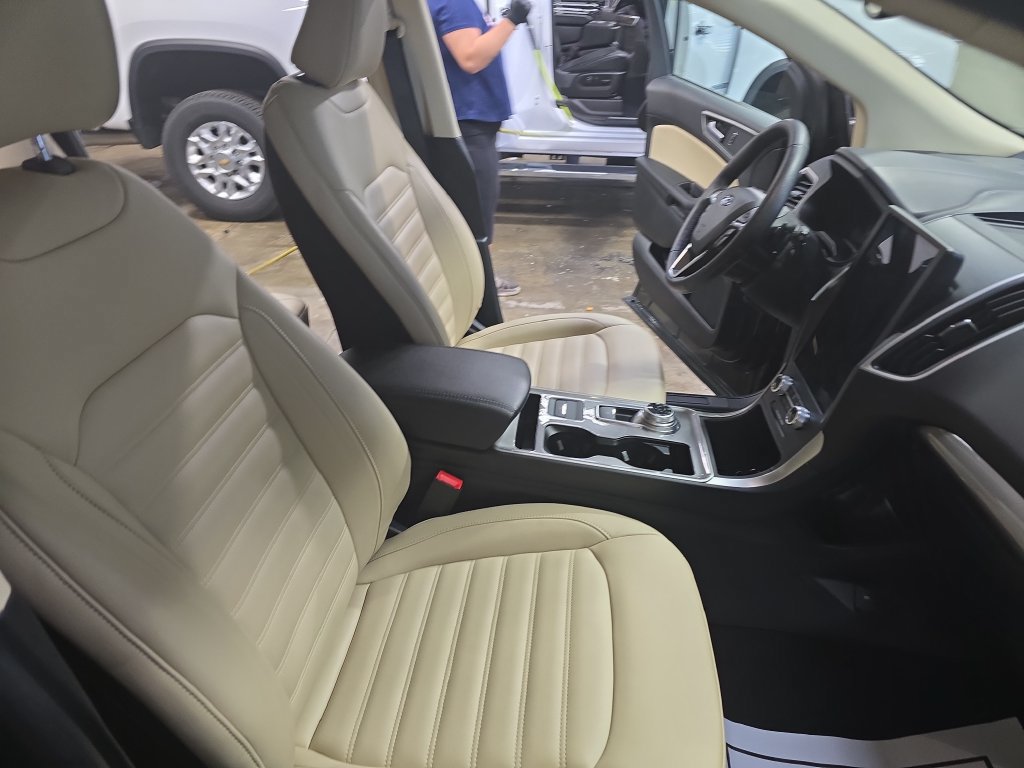 Used 2023 Ford Edge SEL w/ Convenience Package AWD/4WD image 11