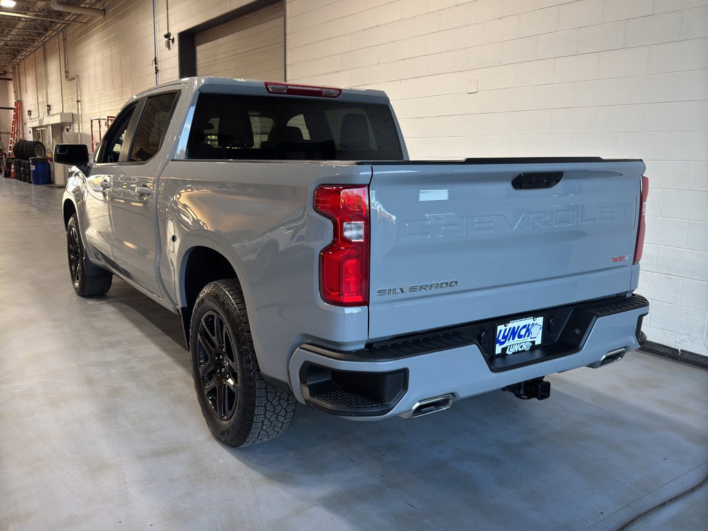 Used 2024 Chevrolet Silverado 1500 RST image 3