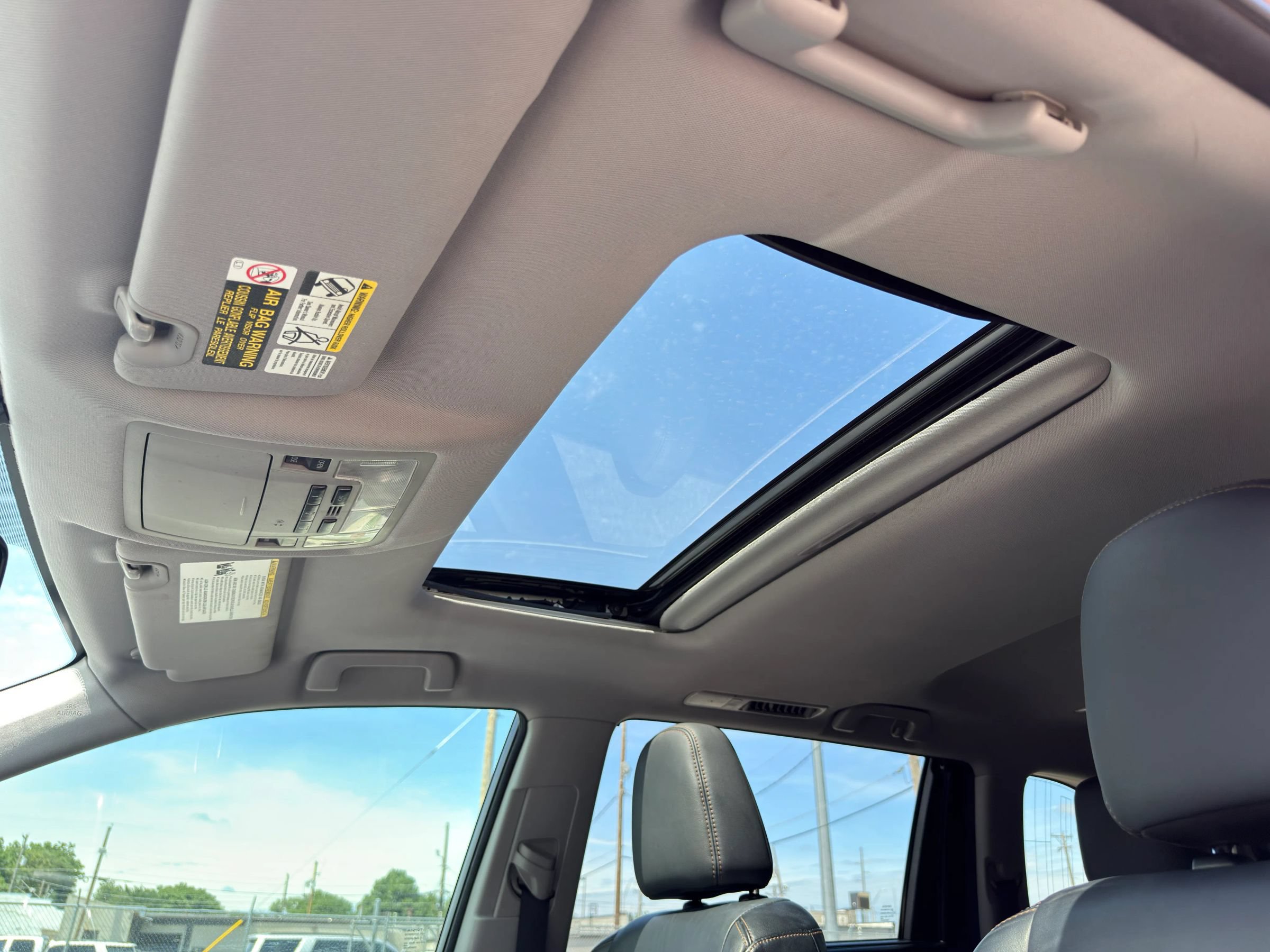 Used 2015 Toyota Highlander XLE FWD image 27