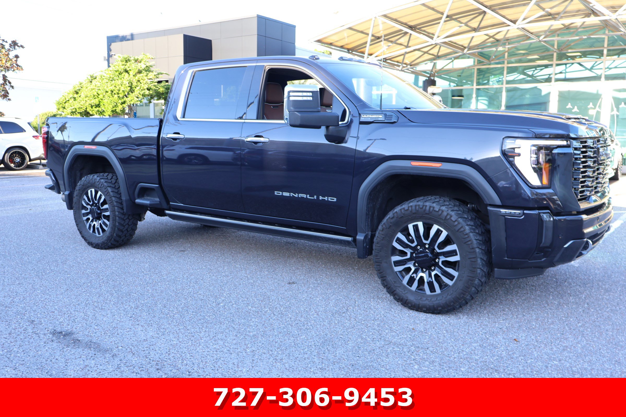 Used 2024 GMC Sierra 2500 Denali Ultimate w/ Max Trailering Package AWD/4WD image 11