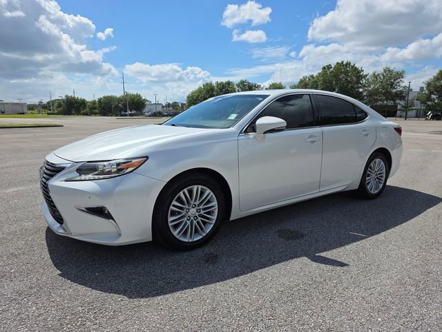 Used 2016 Lexus ES 350 w/ Premium Package w/Wood Trim FWD image 7