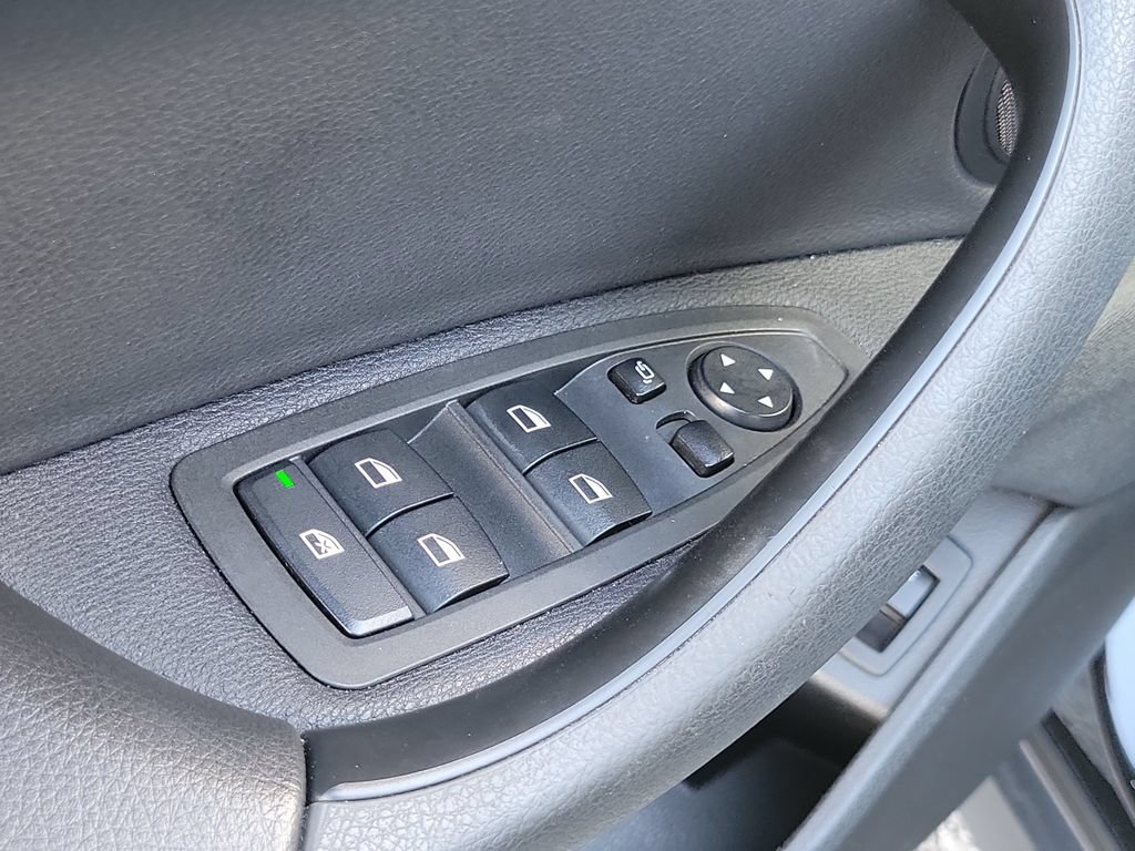 Used 2020 BMW X2 sDrive28i w/ Convenience Package FWD image 27