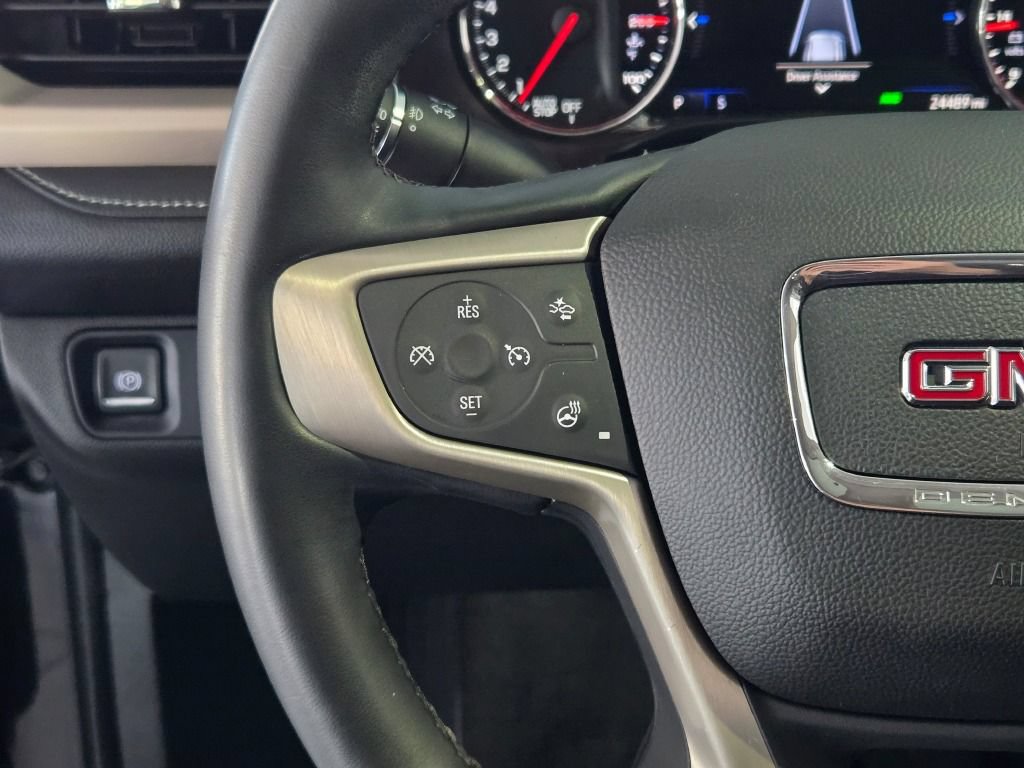 Certified 2023 GMC Acadia Denali w/ Denali Ultimate Package AWD/4WD image 33