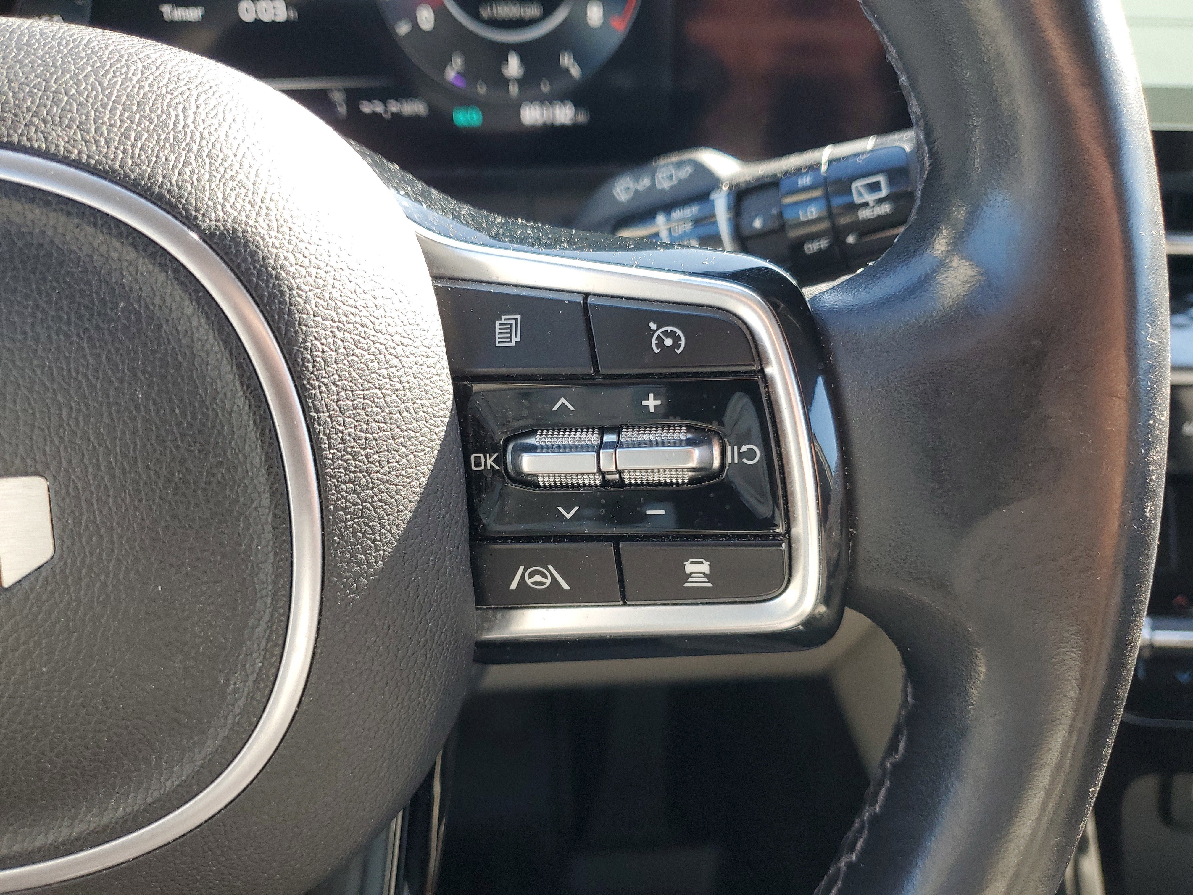 Used 2022 Kia Carnival SX Prestige image 30