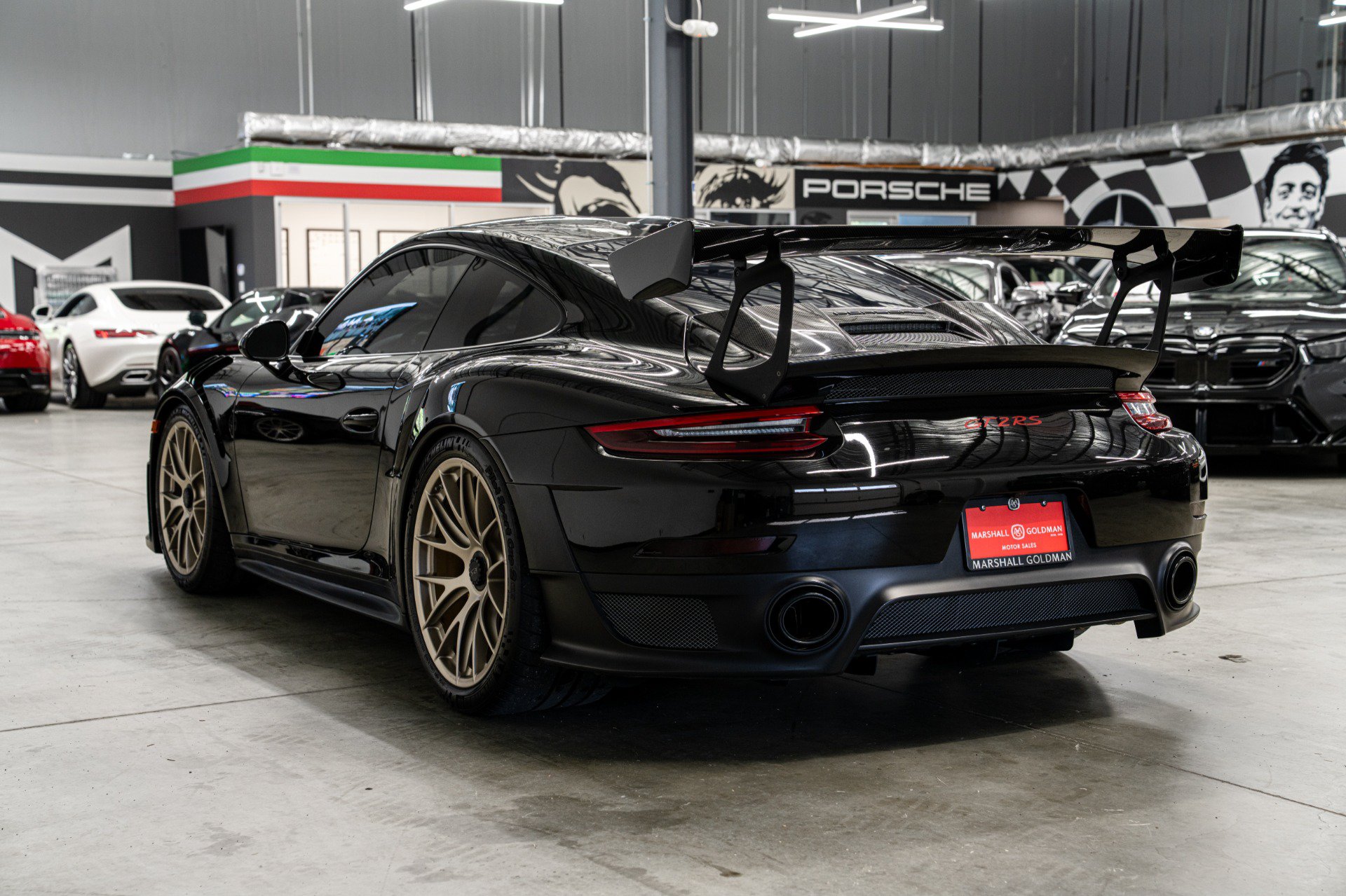 Used 2018 Porsche 911 GT2 RS RWD image 6