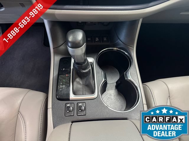 Used 2019 Toyota Highlander XLE AWD/4WD image 17
