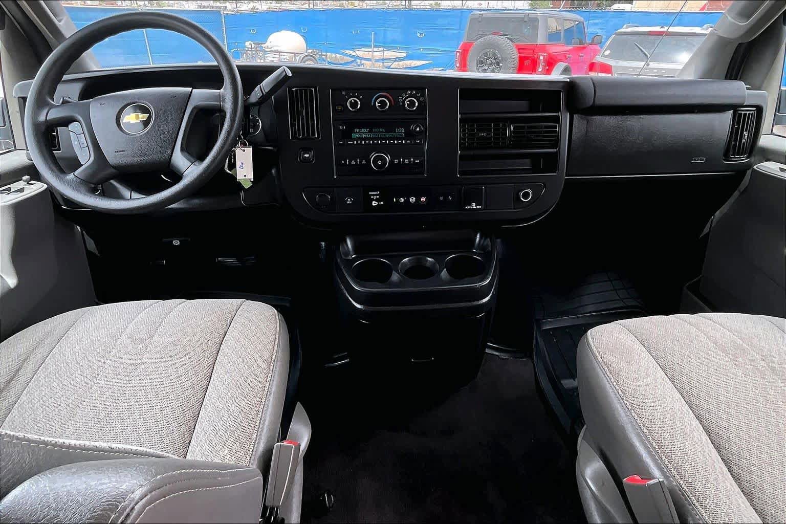 Used 2021 Chevrolet Express 3500 LT w/ LT Preferred Equipment Group image 14