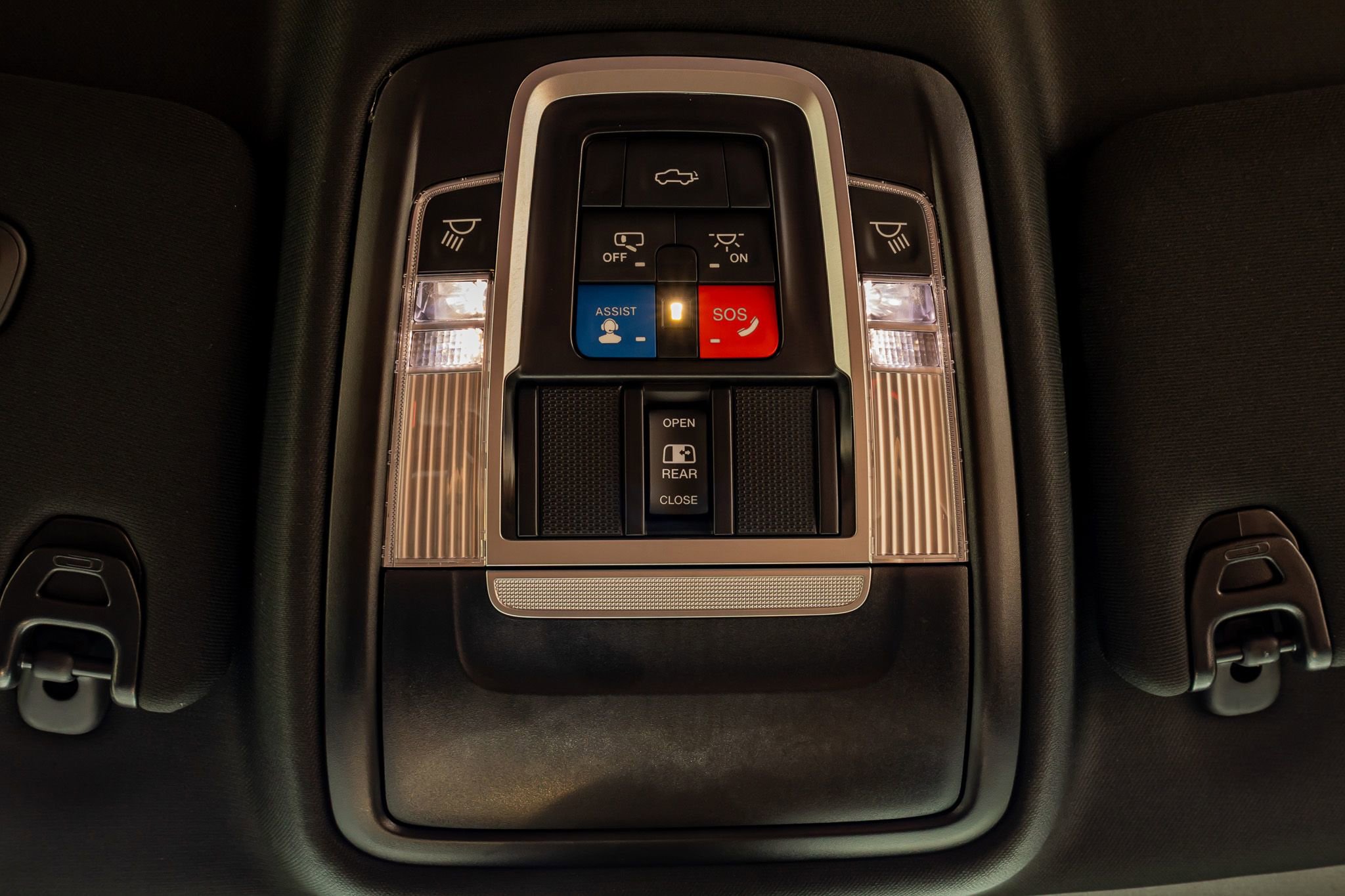 Used 2024 RAM 3500 Limited w/ Towing Technology Group image 29