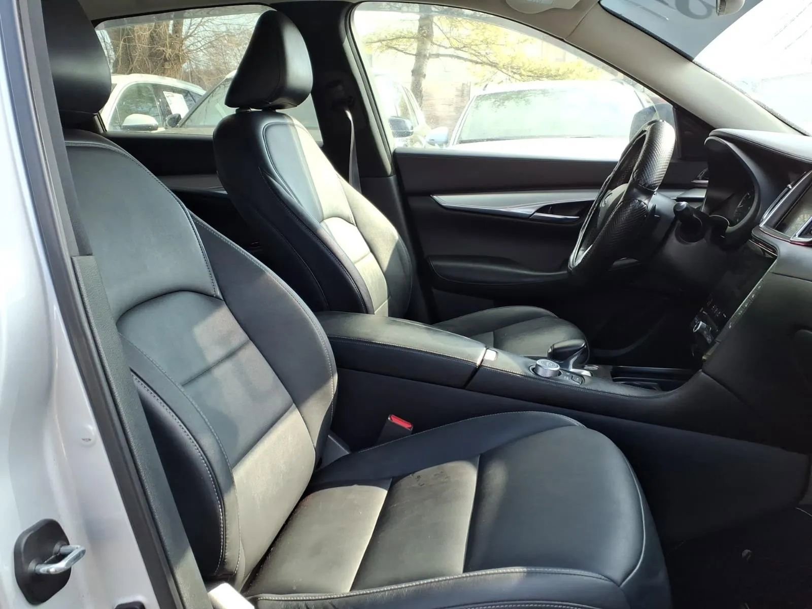 Used 2020 INFINITI QX50 Luxe w/ Navigation Package image 13