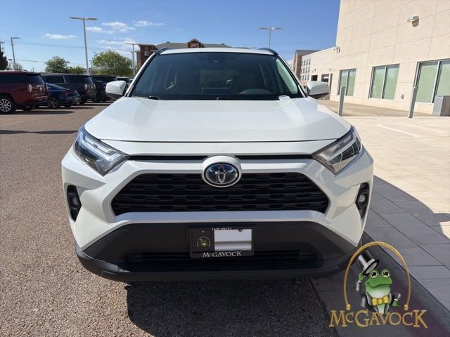 Used 2022 Toyota RAV4 XLE Premium AWD/4WD image 2