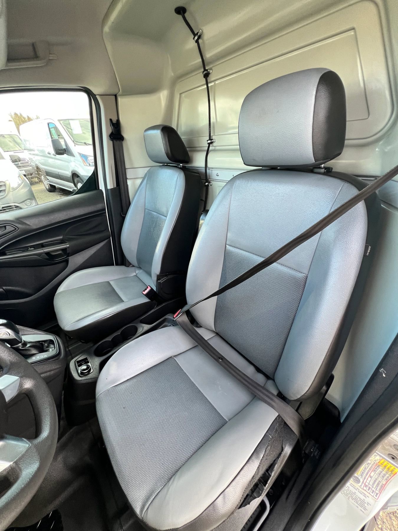 Used 2015 Ford Transit Connect XL image 11