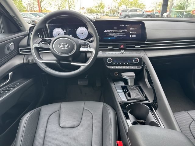New 2026 Hyundai Elantra Limited FWD image 23