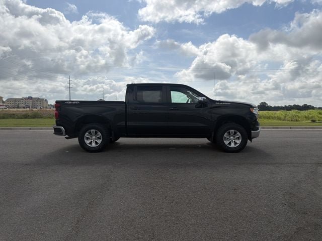 Used 2025 Chevrolet Silverado 1500 LT AWD/4WD image 6