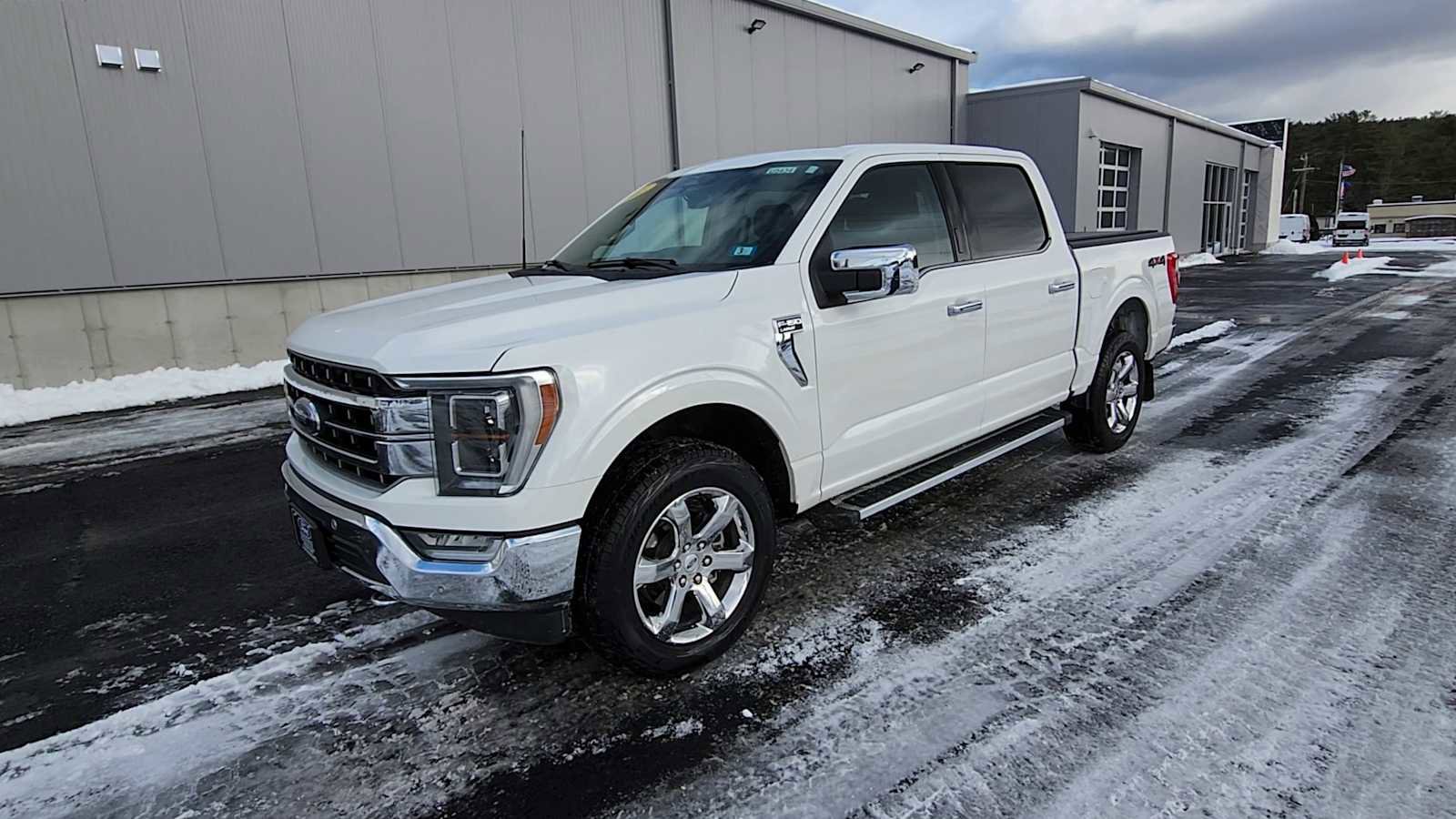 Used 2023 Ford F150 Lariat w/ Equipment Group 502A High image 4