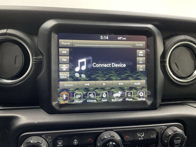 Used 2021 Jeep Wrangler Unlimited Sahara w/ Cold Weather Group AWD/4WD image 18