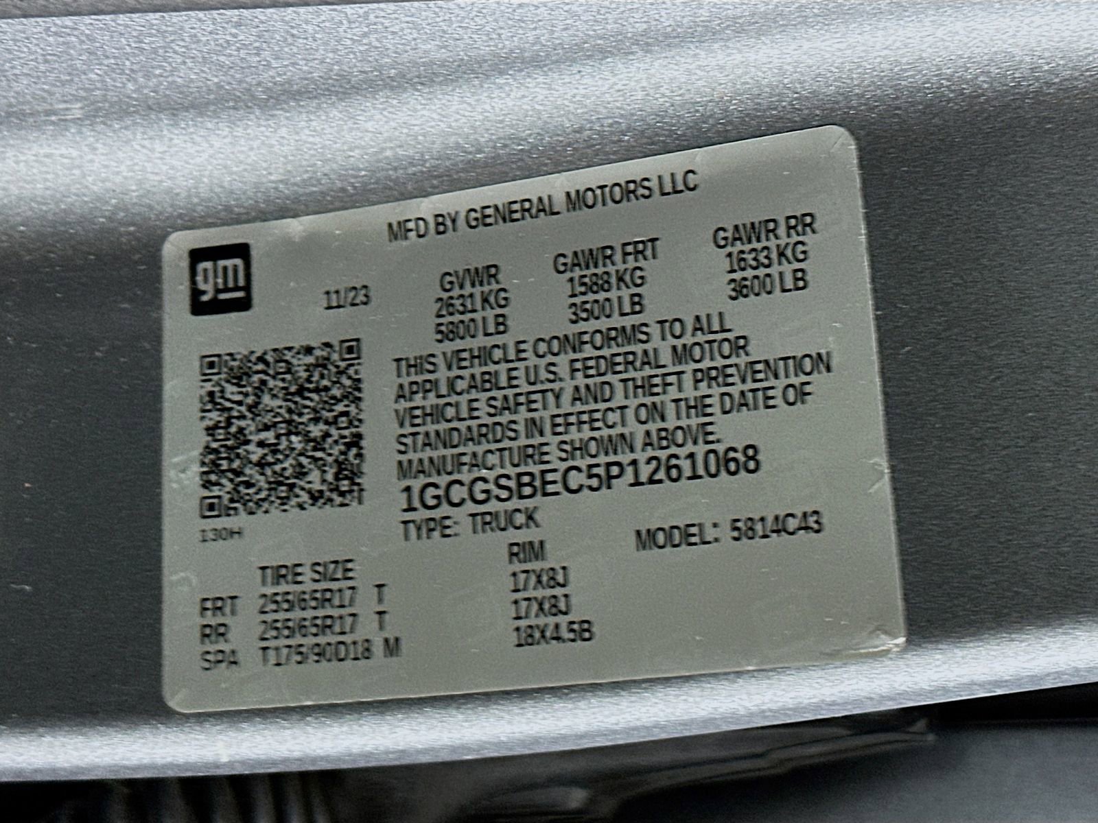 Used 2023 Chevrolet Colorado W/T image 31