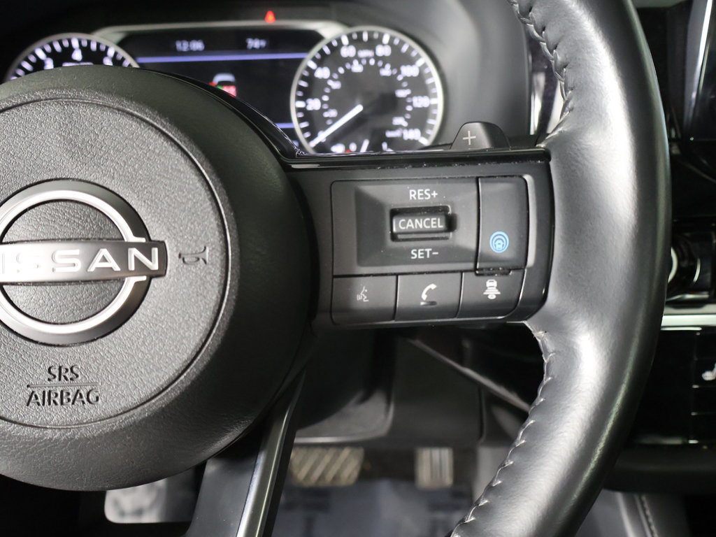 Used 2023 Nissan Pathfinder SL AWD/4WD image 44