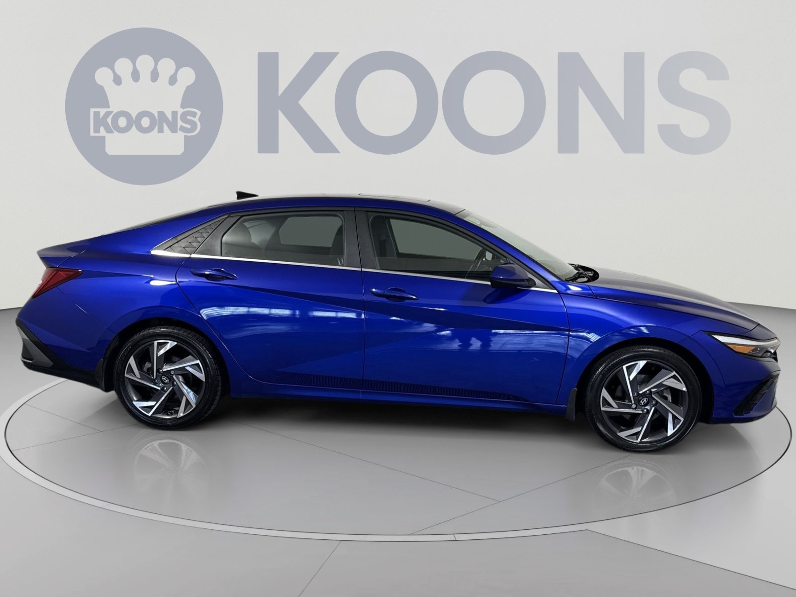 Used 2024 Hyundai Elantra SEL w/ Convenience Package FWD image 8