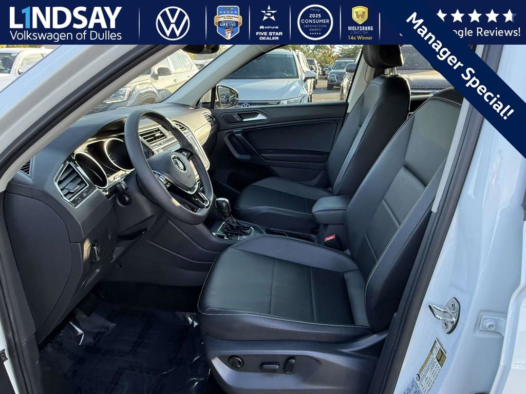 Used 2021 Volkswagen Tiguan SE w/ 3rd Row Seat Package image 10