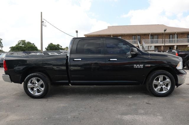 Used 2017 RAM 1500 SLT RWD image 16