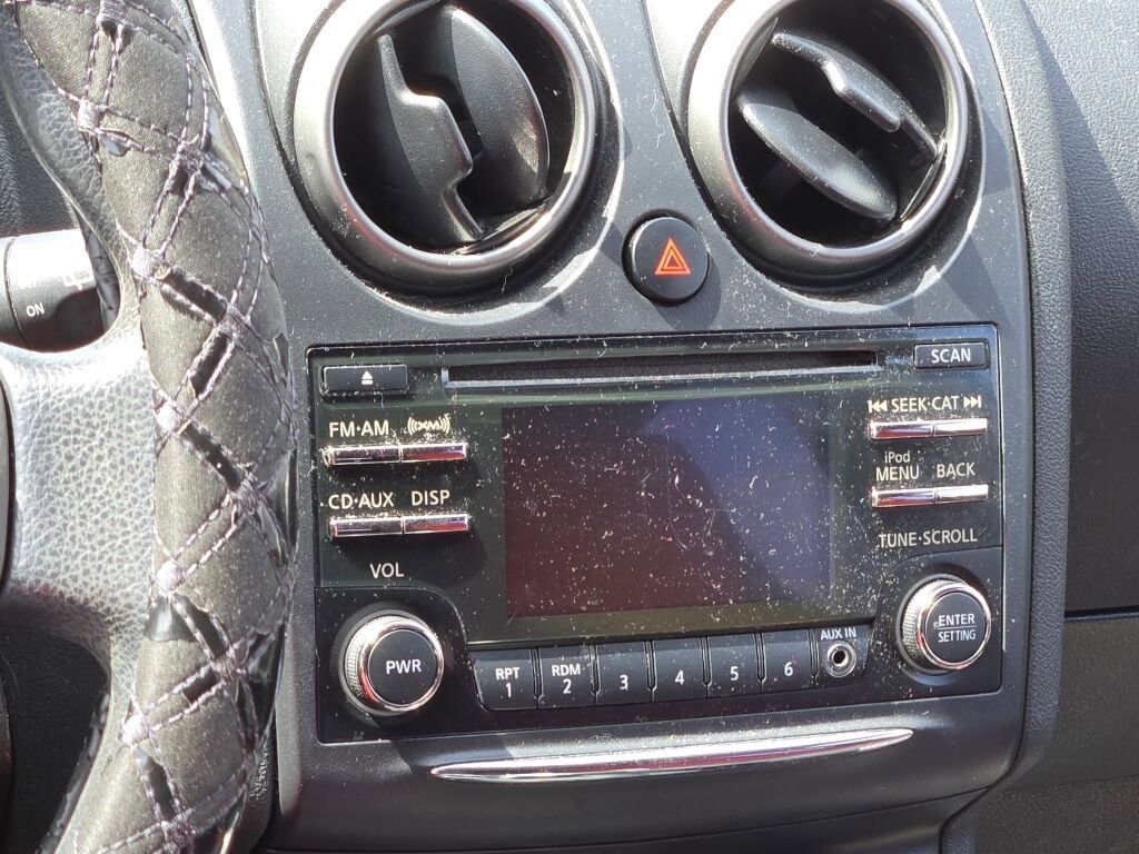 Used 2015 Nissan Rogue S w/ Convenience Package image 5