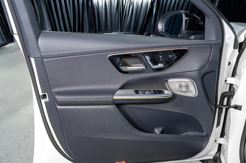 New 2026 Mercedes-Benz GLC 43 AMG 4MATIC image 7