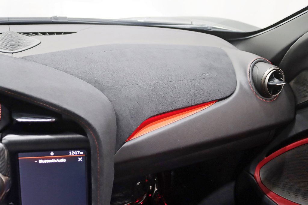 Used 2018 McLaren 720S Performance RWD image 37