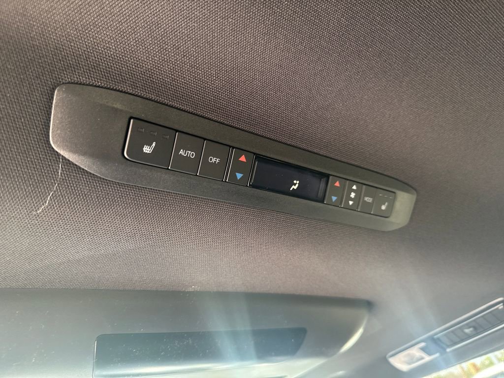 New 2026 Toyota Sienna Platinum AWD/4WD image 17