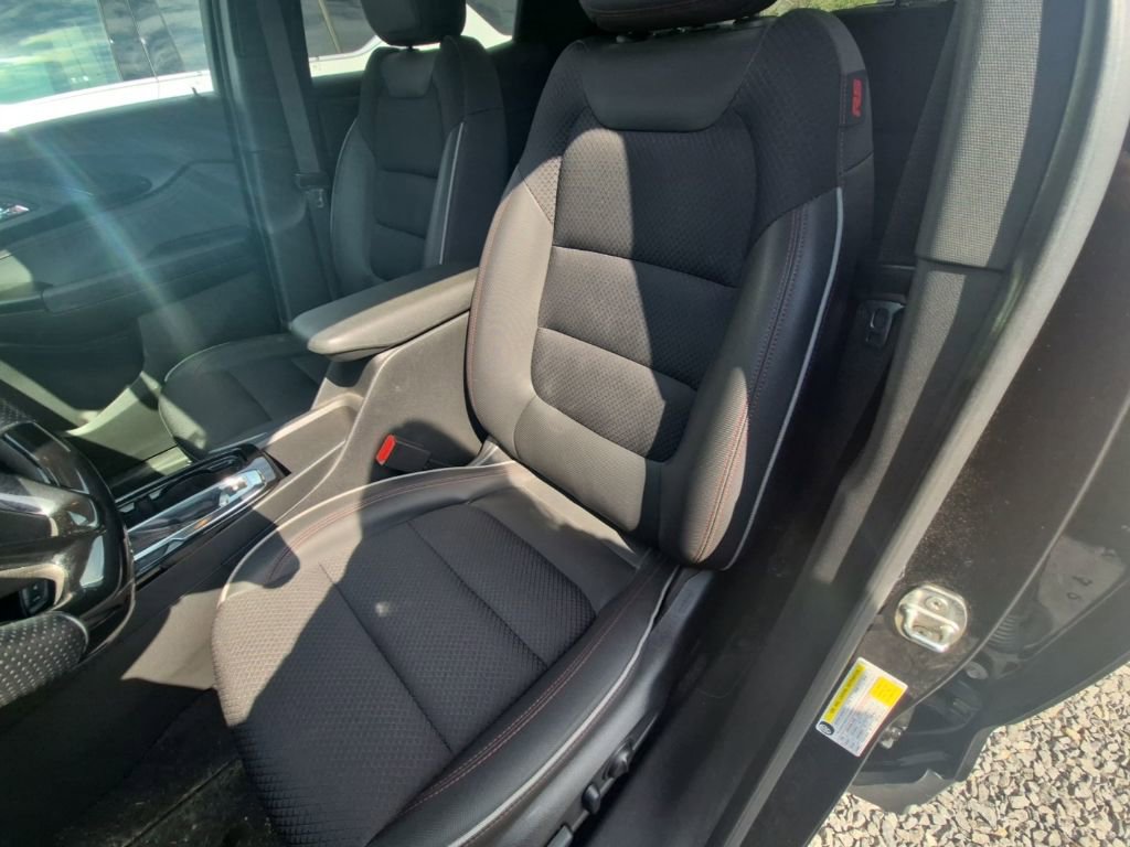 Used 2023 Chevrolet TrailBlazer RS w/ Sun and Liftgate Package FWD image 9