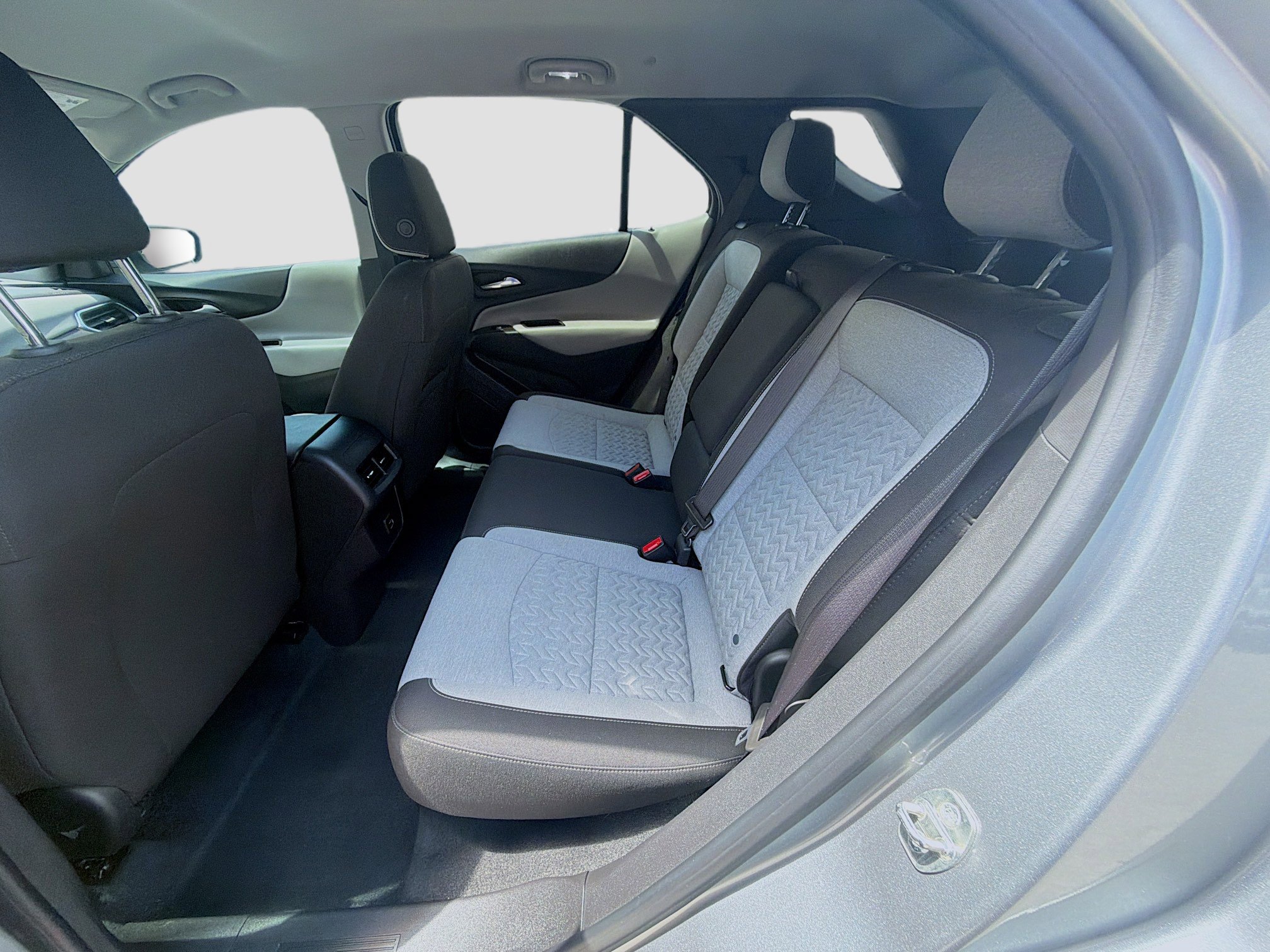 Used 2023 Chevrolet Equinox LS w/ LS Convenience Package FWD image 18