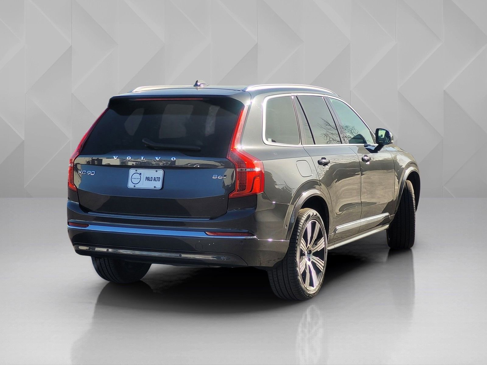 Certified 2025 Volvo XC90 B6 Ultra w/ Protection Package Premier image 6