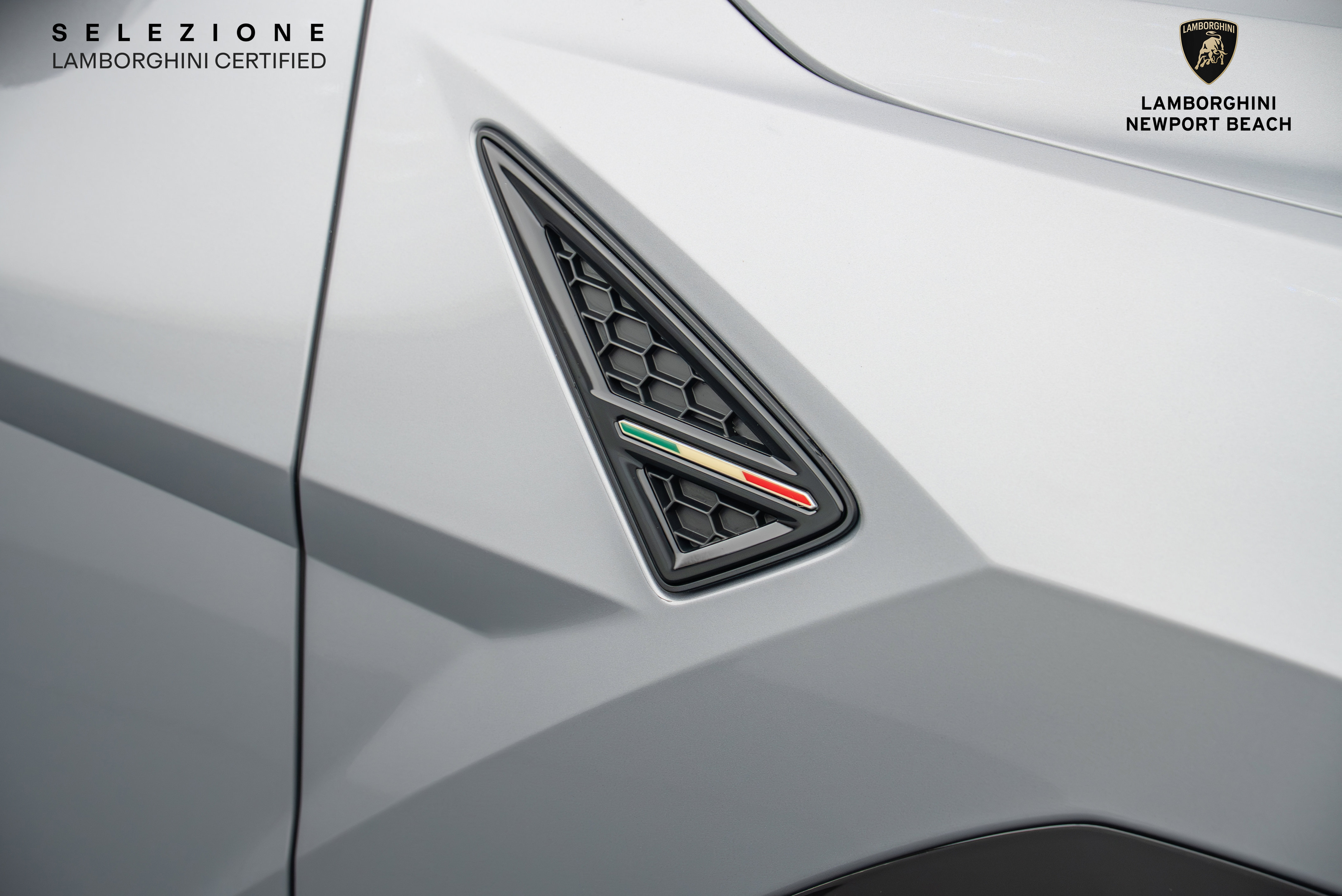 Used 2024 Lamborghini Urus S image 5