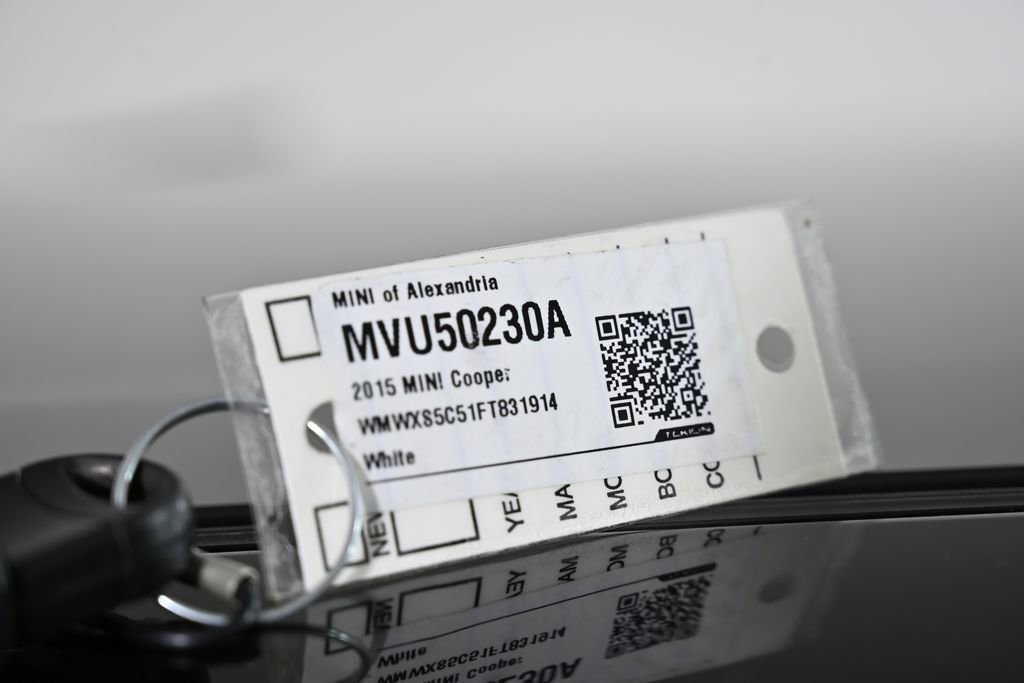 Used 2015 MINI Cooper 4-Door Hardtop FWD image 34