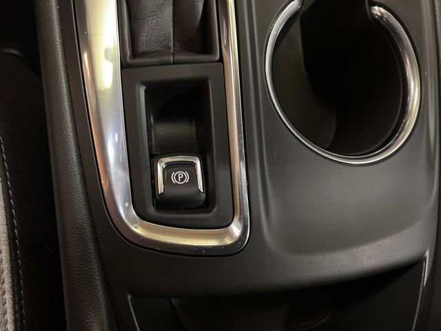 Used 2023 Chevrolet Equinox LS image 28