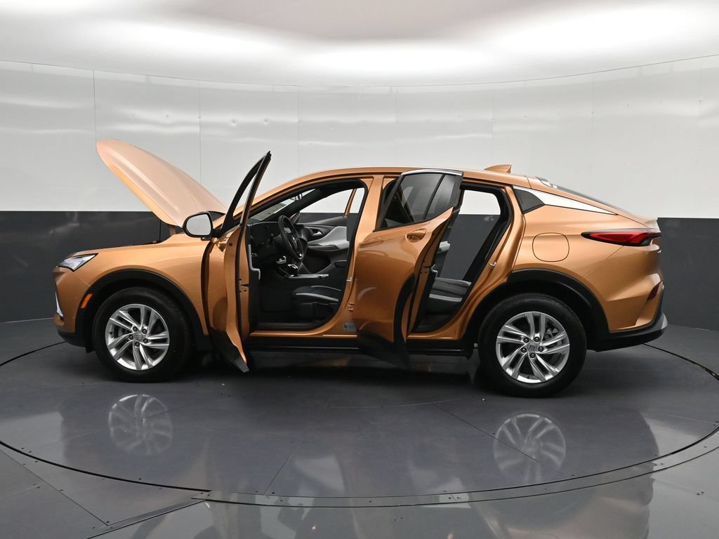 Used 2024 Buick Envista Preferred FWD image 29