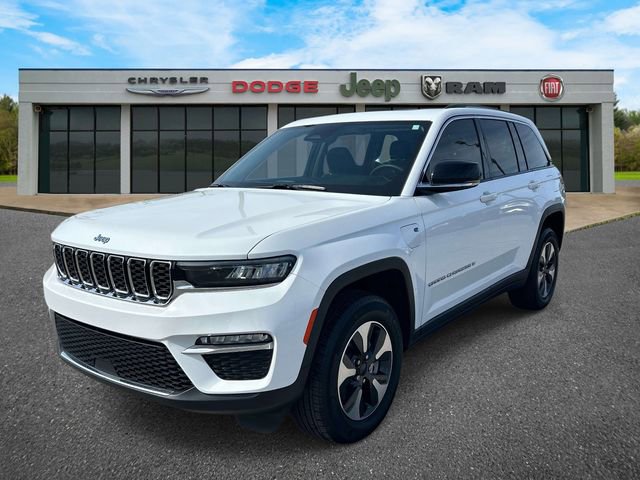 Used 2023 Jeep Grand Cherokee 4WD 4xe image 42