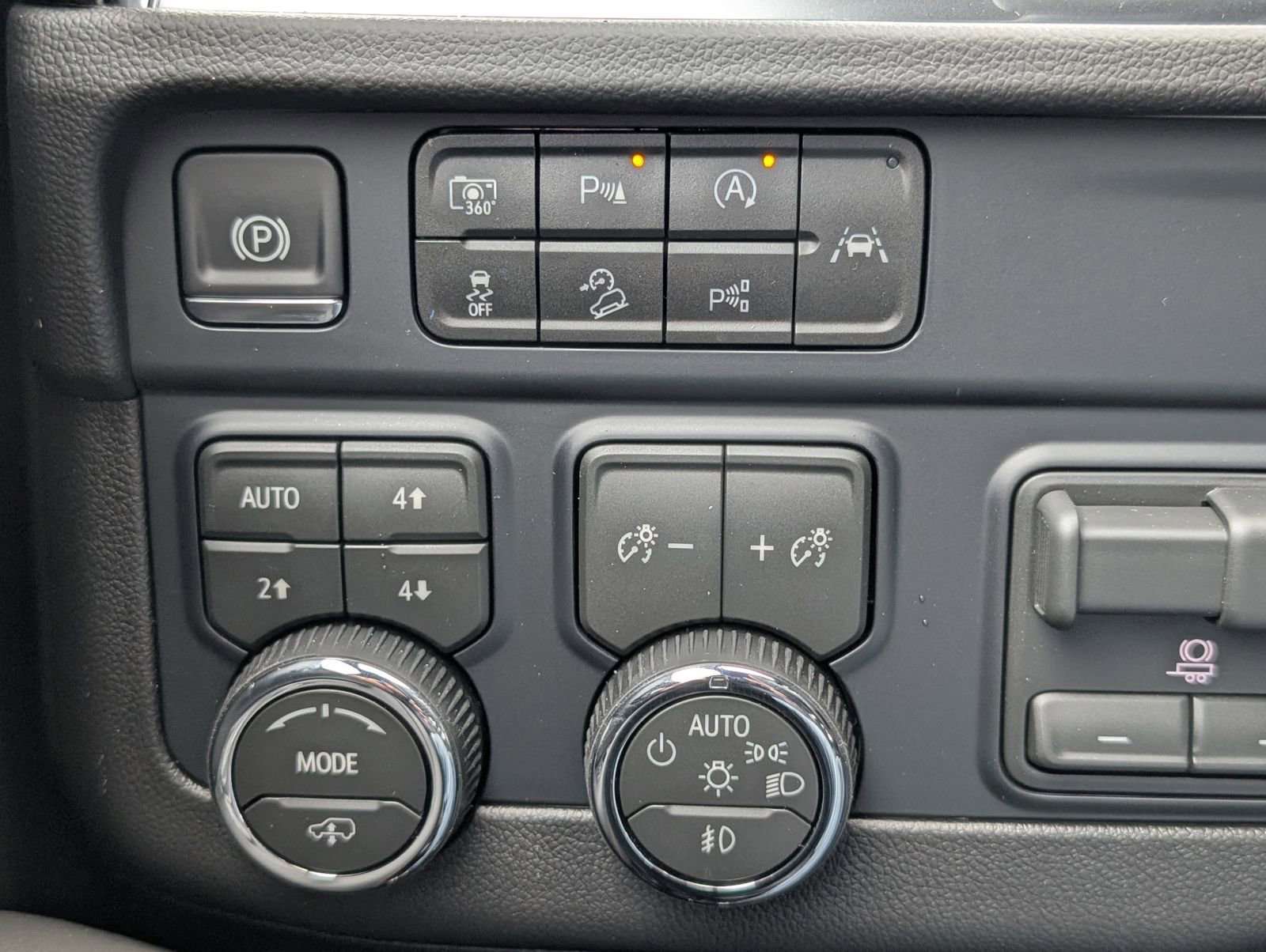 New 2026 Chevrolet Tahoe RST w/ RST Capability Package AWD/4WD image 17