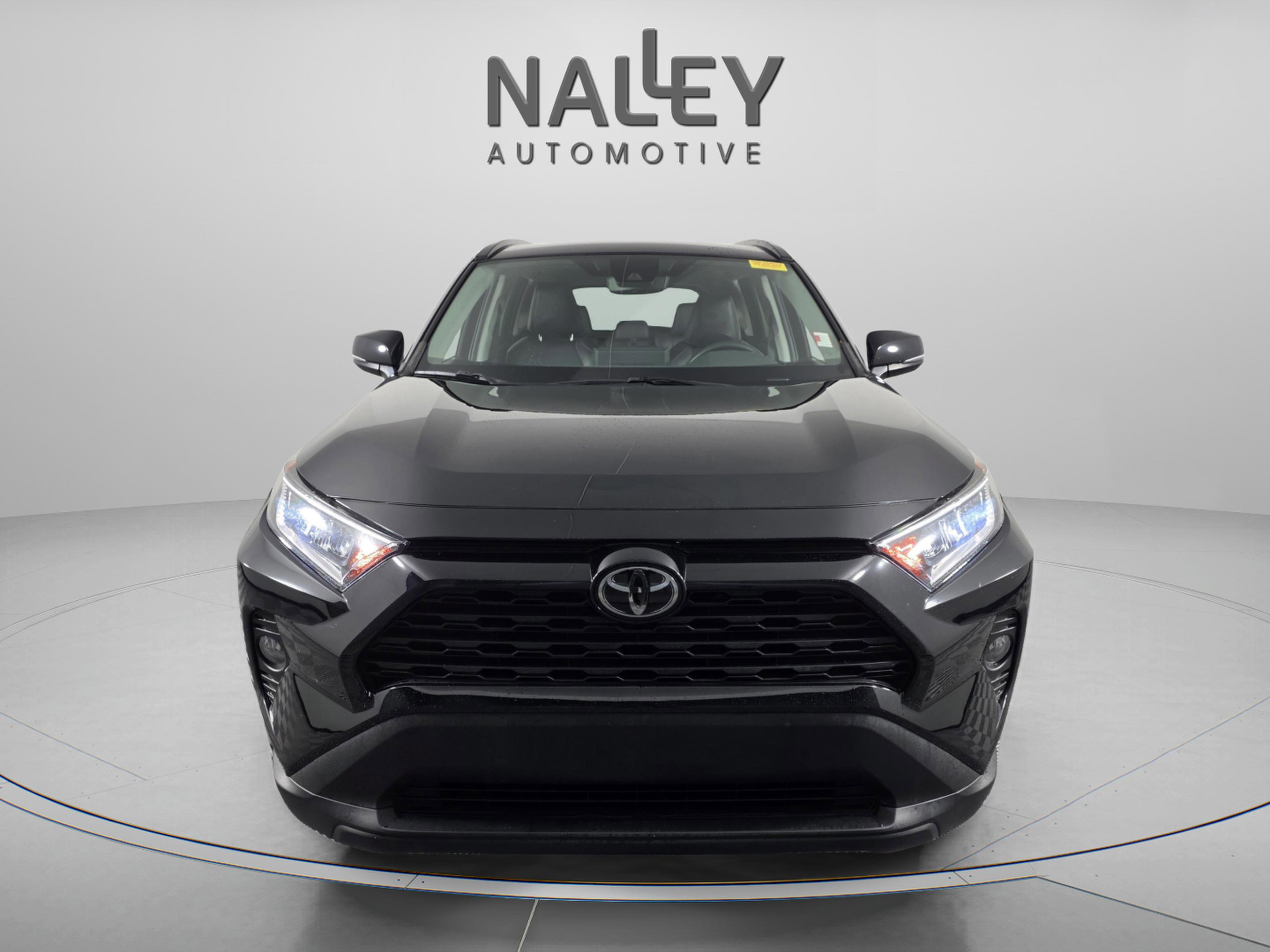 Used 2021 Toyota RAV4 XLE image 8