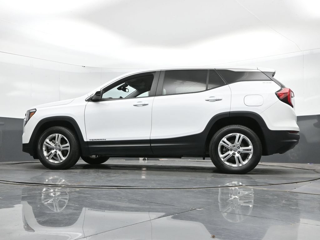 Used 2024 GMC Terrain SLE AWD/4WD image 44