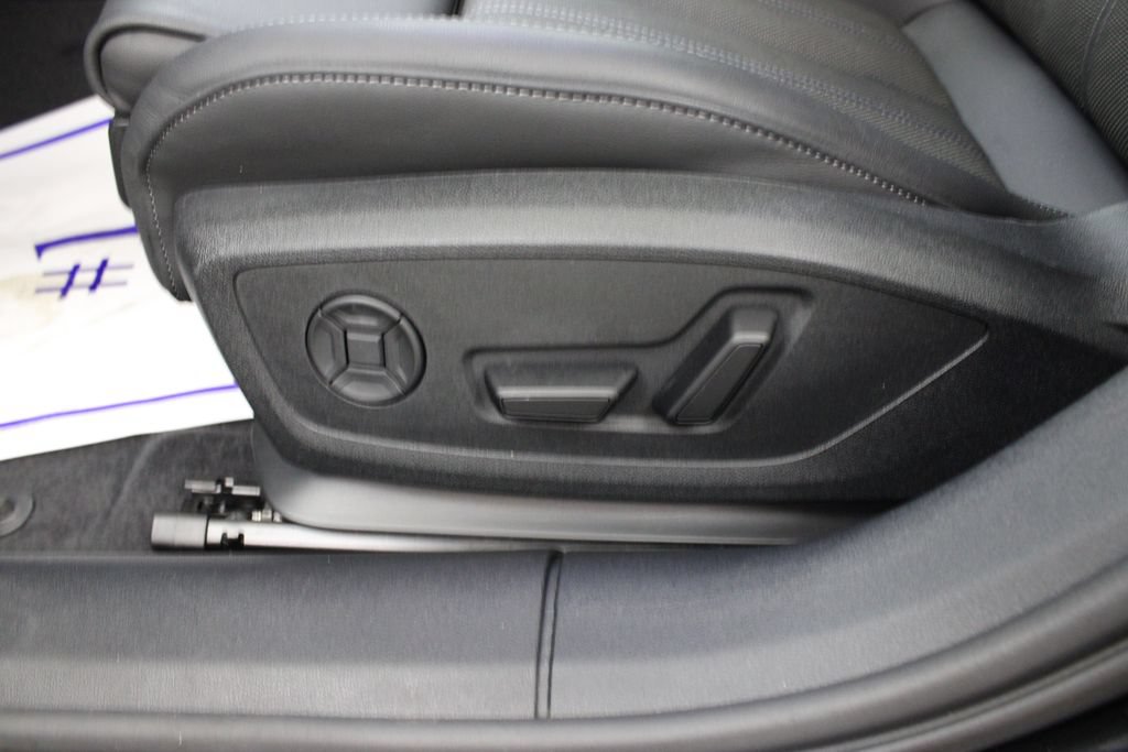 Used 2025 Audi A5 2.0T Premium Plus w/ Premium Plus AWD/4WD image 19