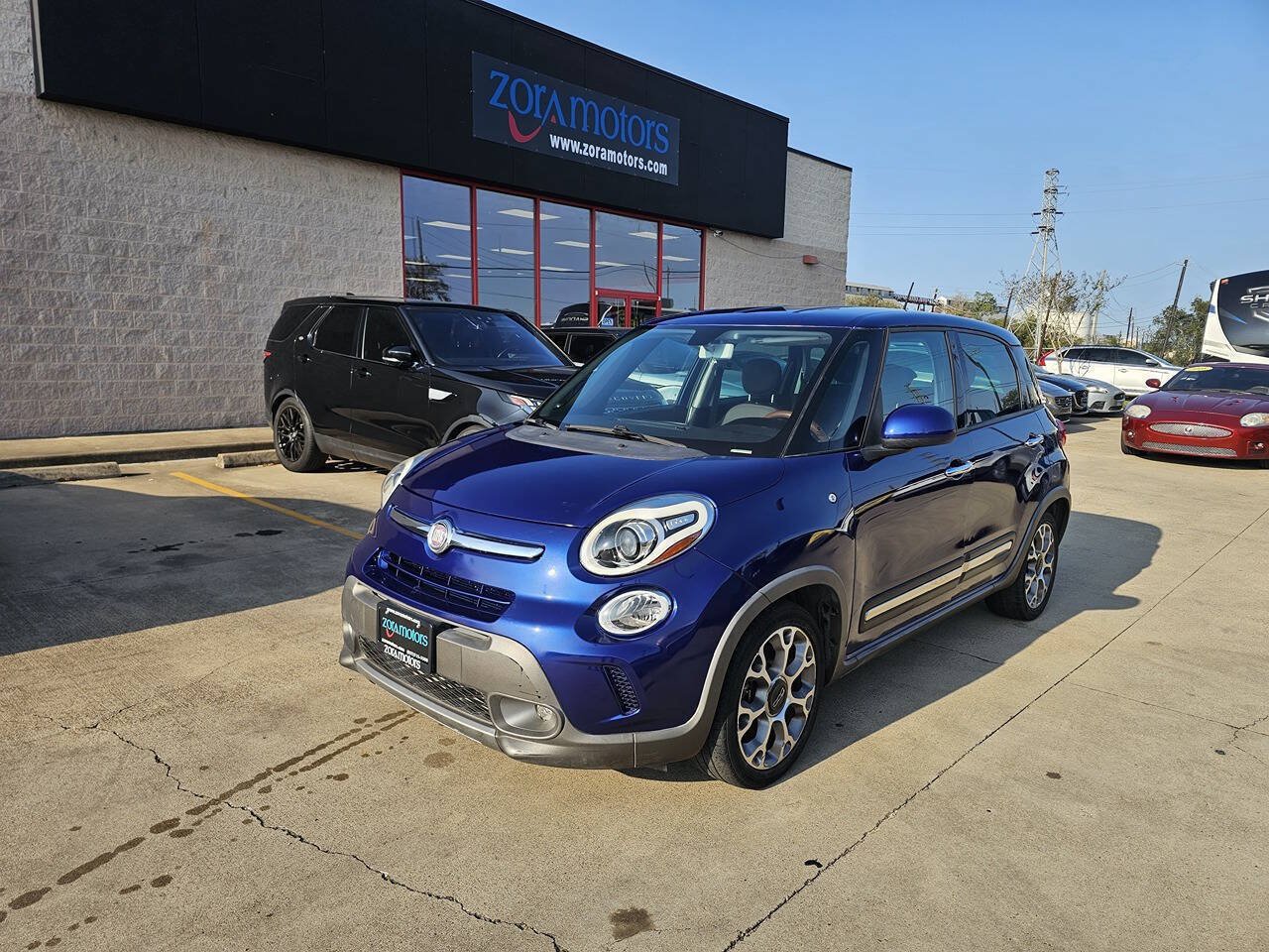 Used 2015 FIAT 500L Trekking FWD image 2