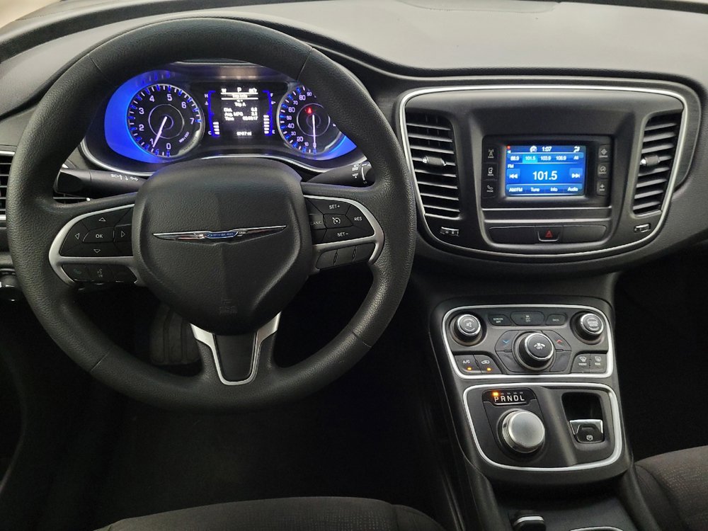 Used 2015 Chrysler 200 Limited FWD image 22