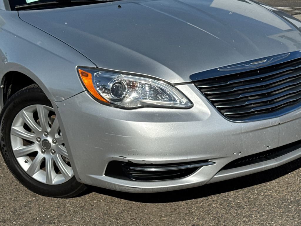 Used 2012 Chrysler 200 Touring image 6