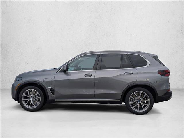 Used 2026 BMW X5 xDrive50e AWD/4WD image 5