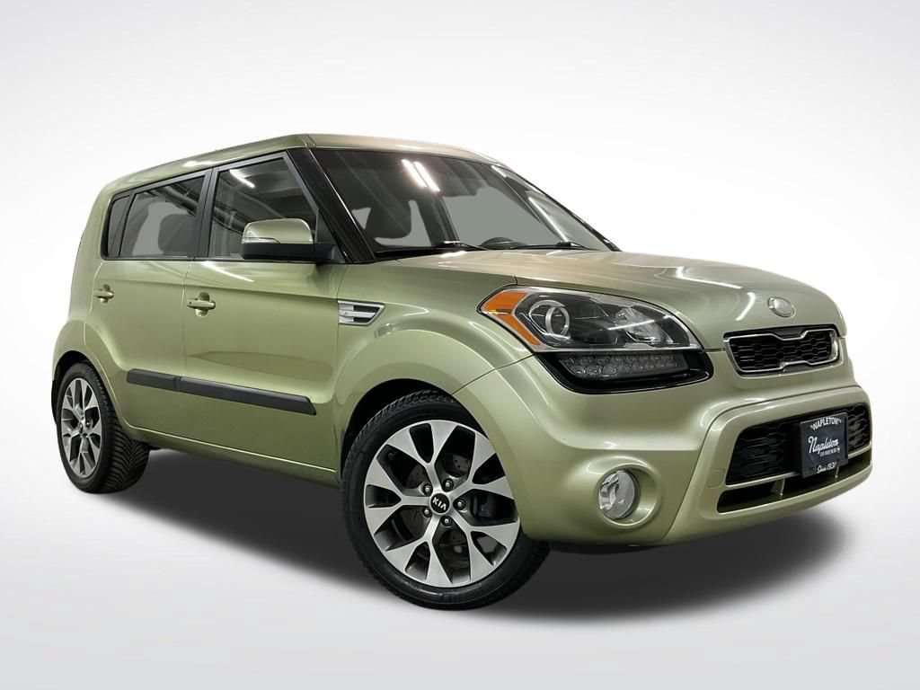 Used 2013 Kia Soul ! w/ Premium Pkg FWD image 4