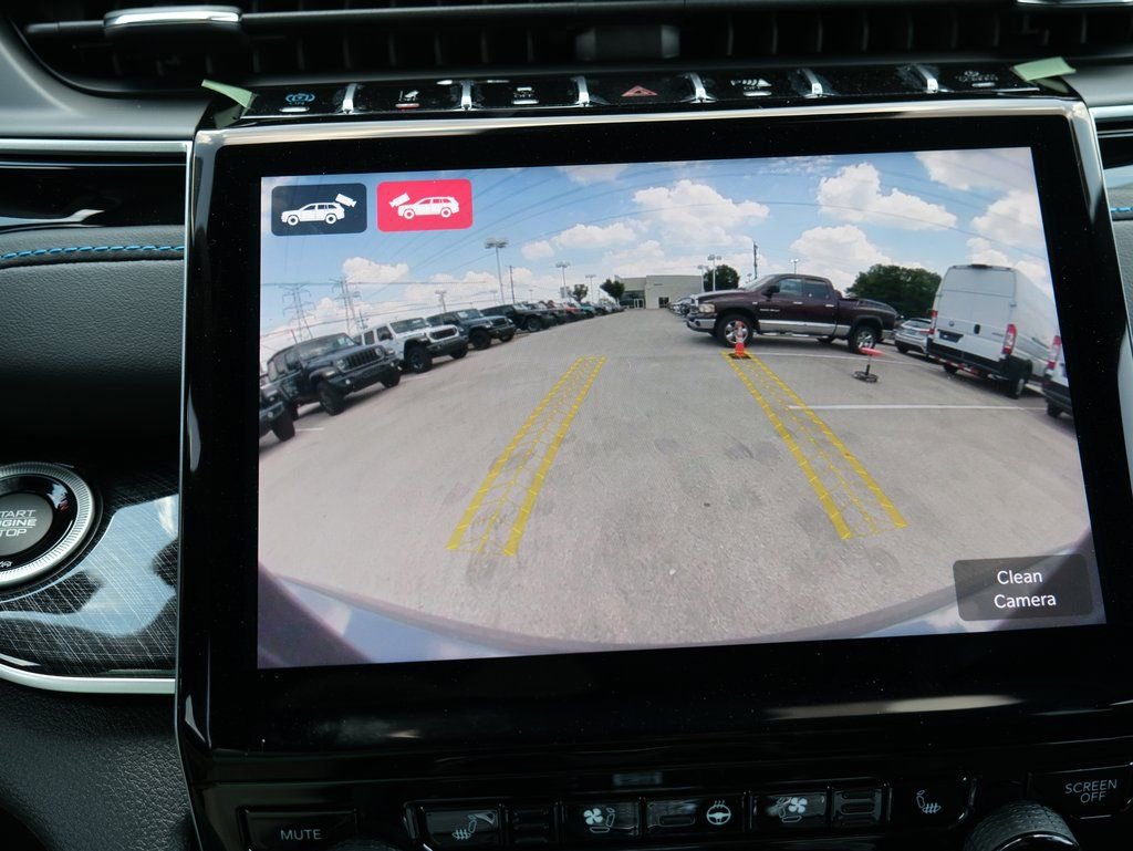 Used 2024 Jeep Grand Cherokee Trailhawk image 24