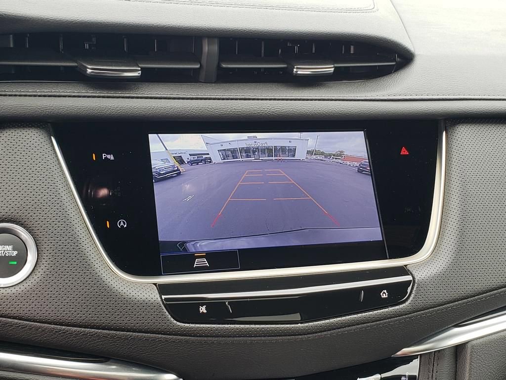 Used 2025 Cadillac XT5 Premium Luxury image 31
