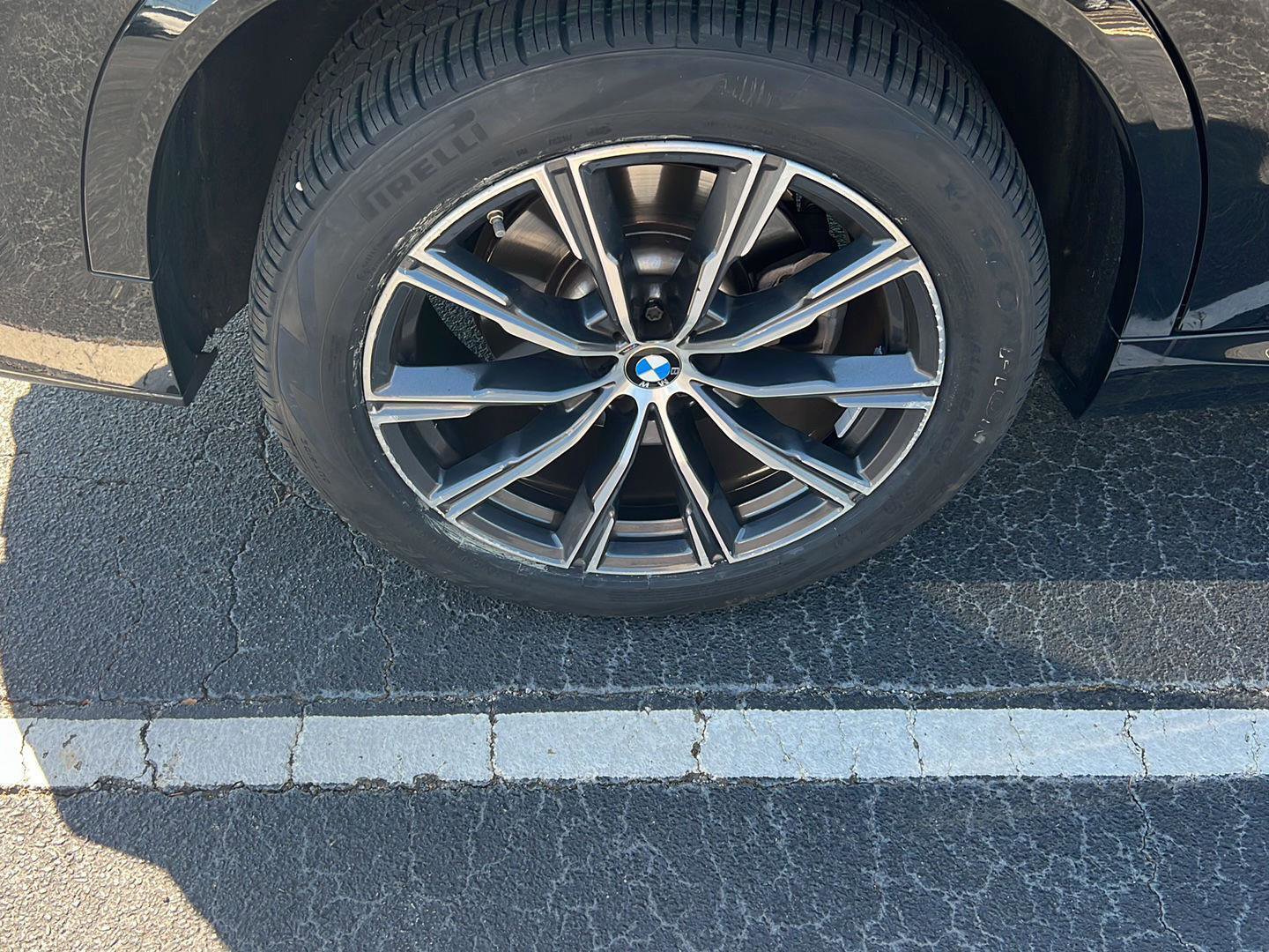 Certified 2024 BMW X5 xDrive40i w/ M Sport Package image 9