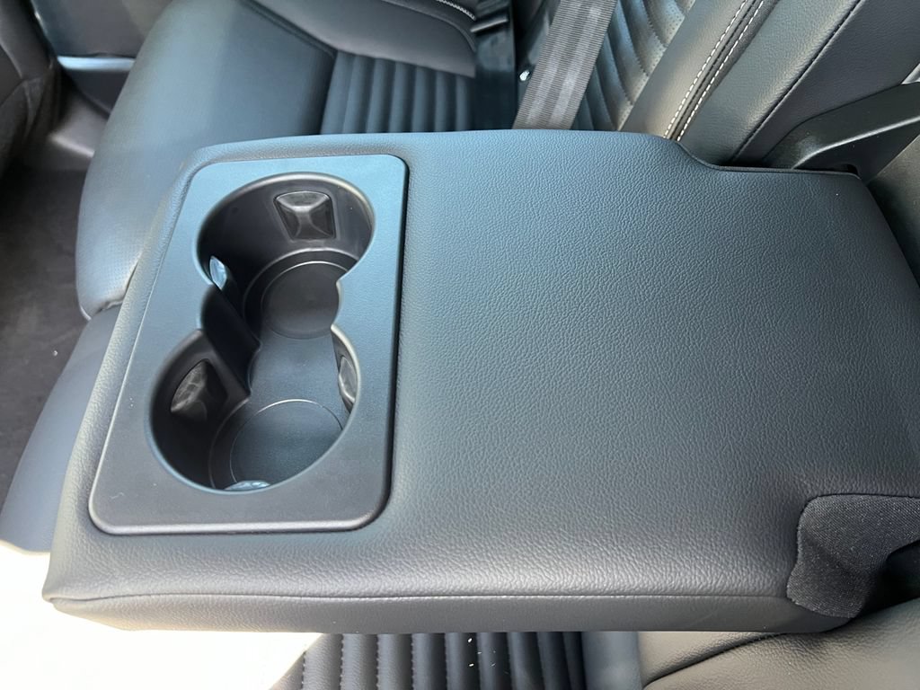 New 2025 Land Rover Discovery Dynamic SE AWD/4WD image 23