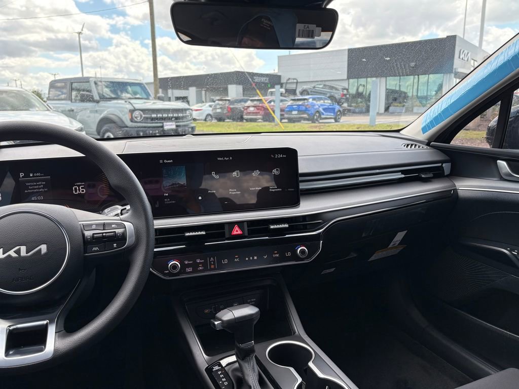 New 2026 Kia K5 LXS image 17